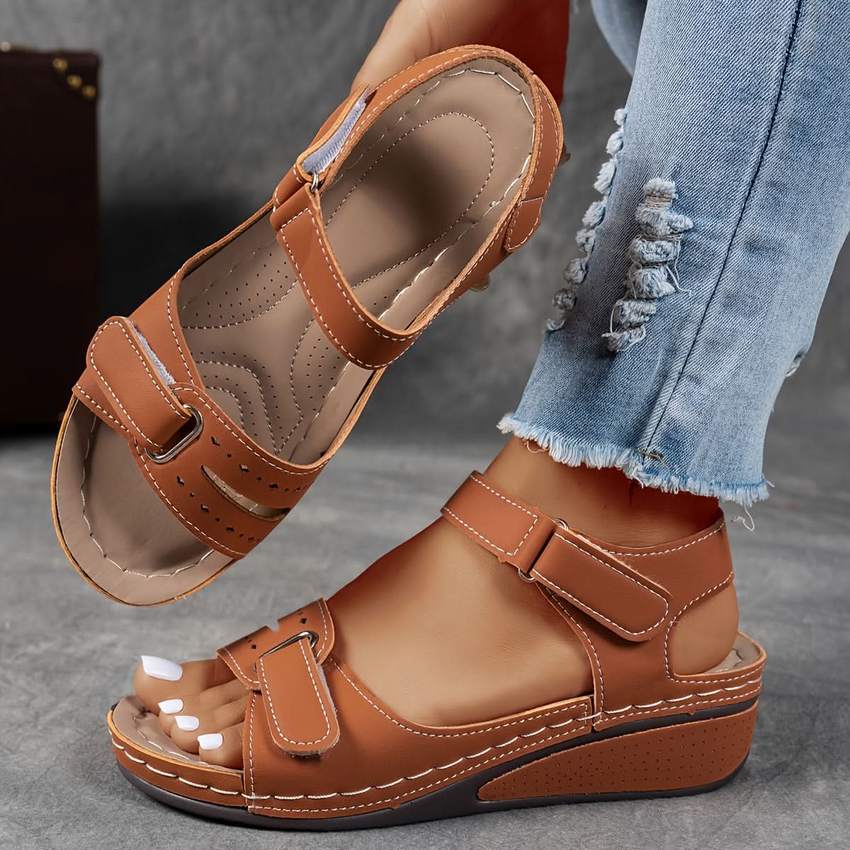 BLAKE COMFORT STEP SANDALS