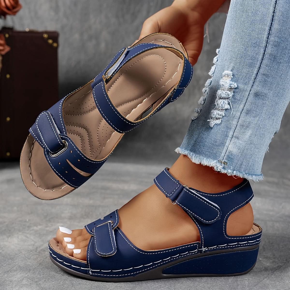 BLAKE COMFORT STEP SANDALS