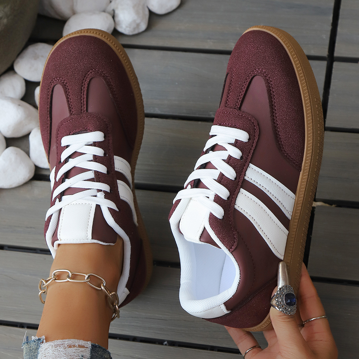 BIJOURA LEATHER SNEAKERS