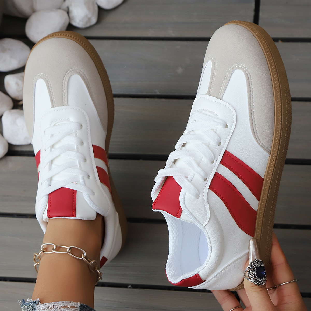 BIJOURA LEATHER SNEAKERS