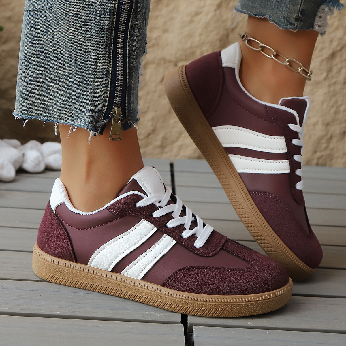 BIJOURA LEATHER SNEAKERS