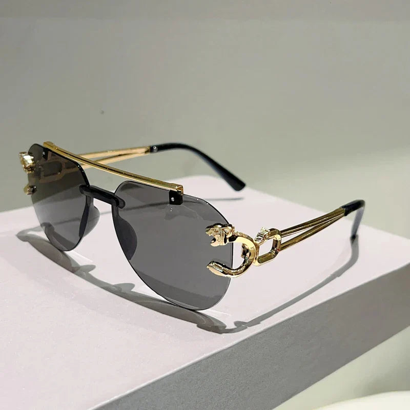 Matteo™ | Elegant sunglasses with gradient lenses