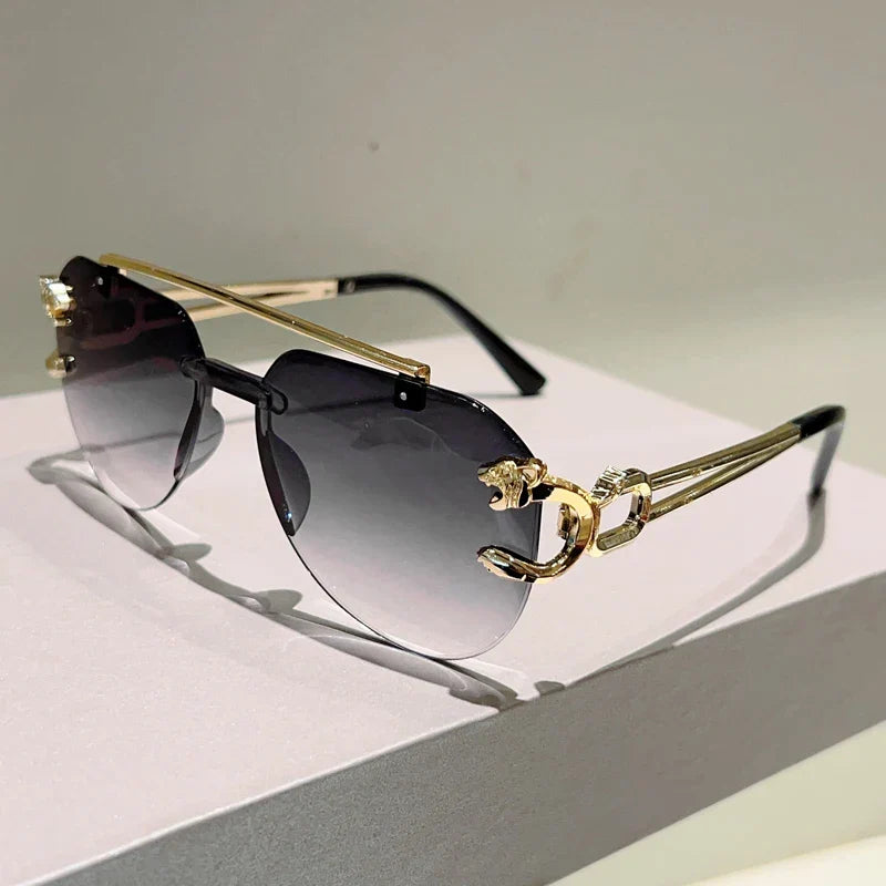 Matteo™ | Elegant sunglasses with gradient lenses