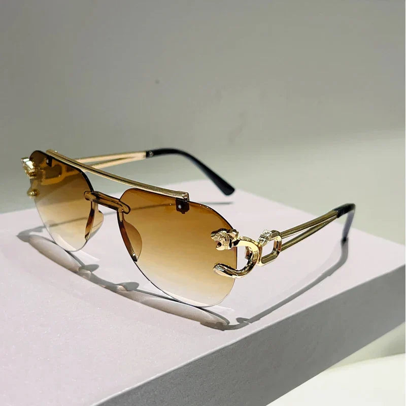 Matteo™ | Elegant sunglasses with gradient lenses