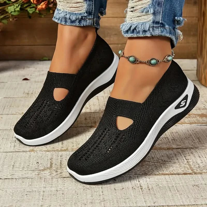 ELARA COMFORT SNEAKER